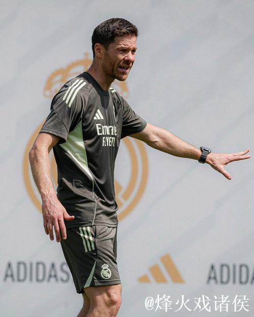 奥林匹亚科斯主帅:阿隆索需适应,皇马展现实力 奥林匹亚科斯主帅:阿隆索需适应,皇马展现实力